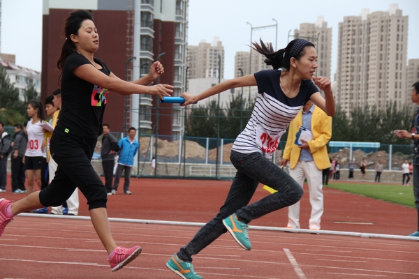 乌鸦传媒第43届运动会精彩瞬间（组图）